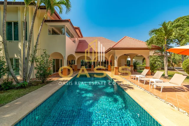 Elegant Luxury Pool Villa for Sale