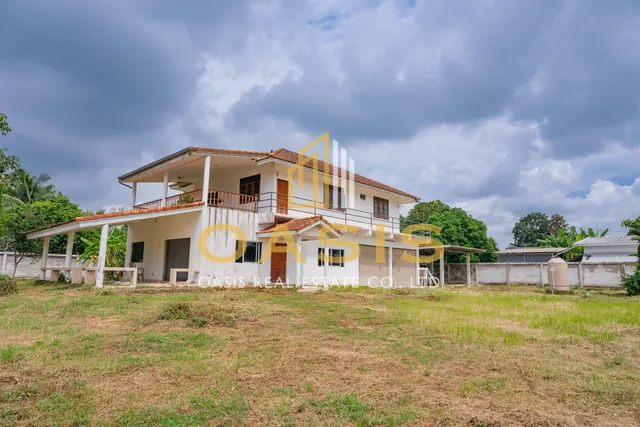 Magnificent Property with Private Pond and Mature Trees For Sale