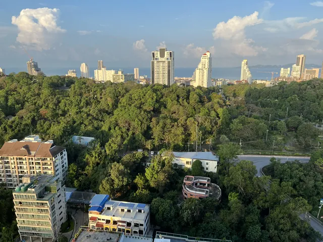 Modern 1-bedroom condominium for sale at Unixx South Pattaya