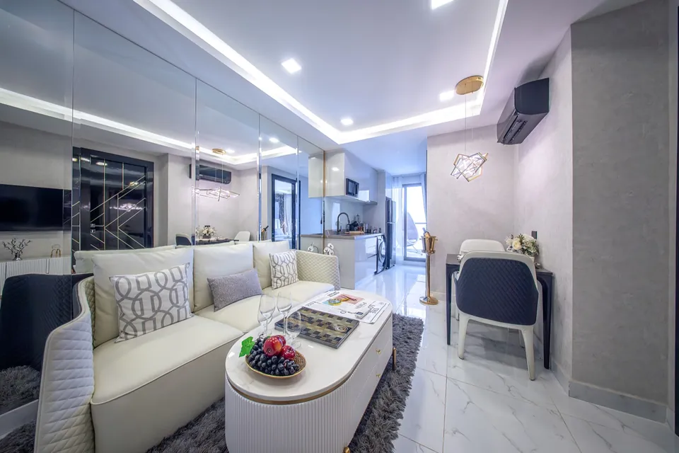 1-bedroom 43.5 m² show unit