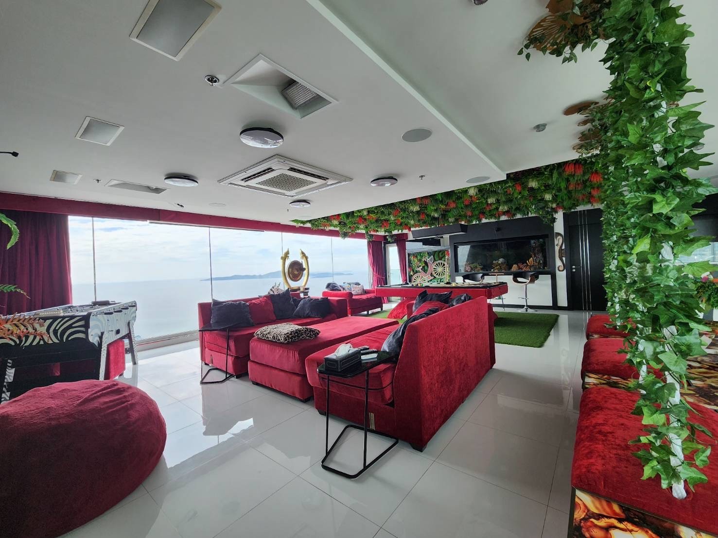 Special price, beautiful penthouse with unique style