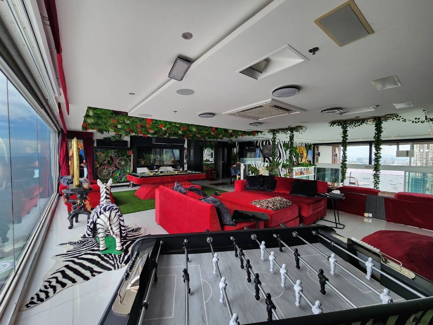 Special price, beautiful penthouse with unique style