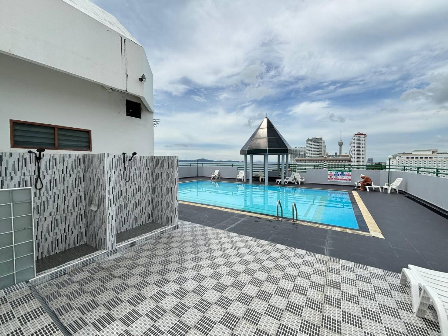 Good price condo that is hard to find now, close to the  immigration office