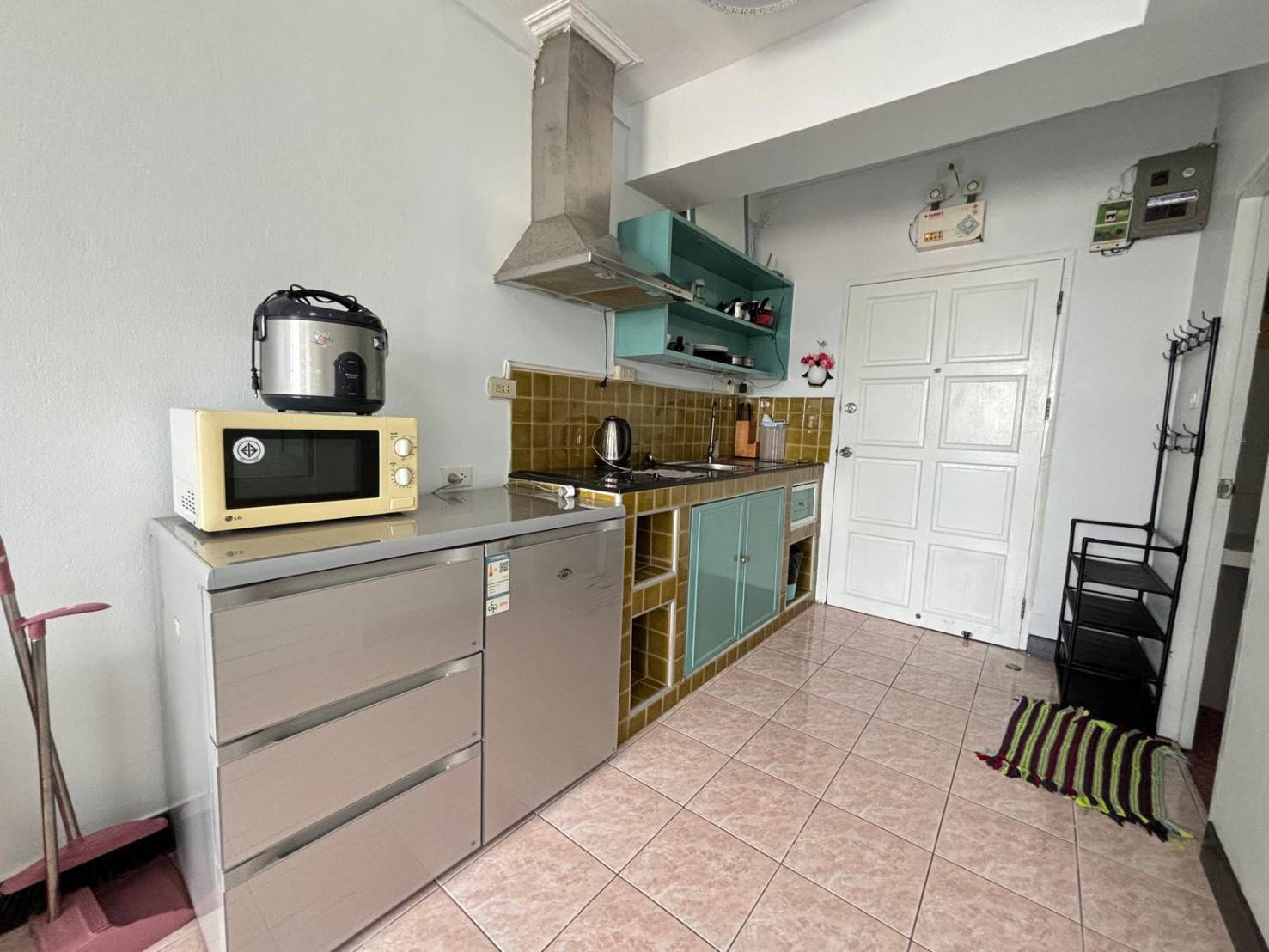 Good price condo that is hard to find now, close to the  immigration office