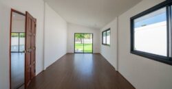 Spacious house with a large garden at a great price