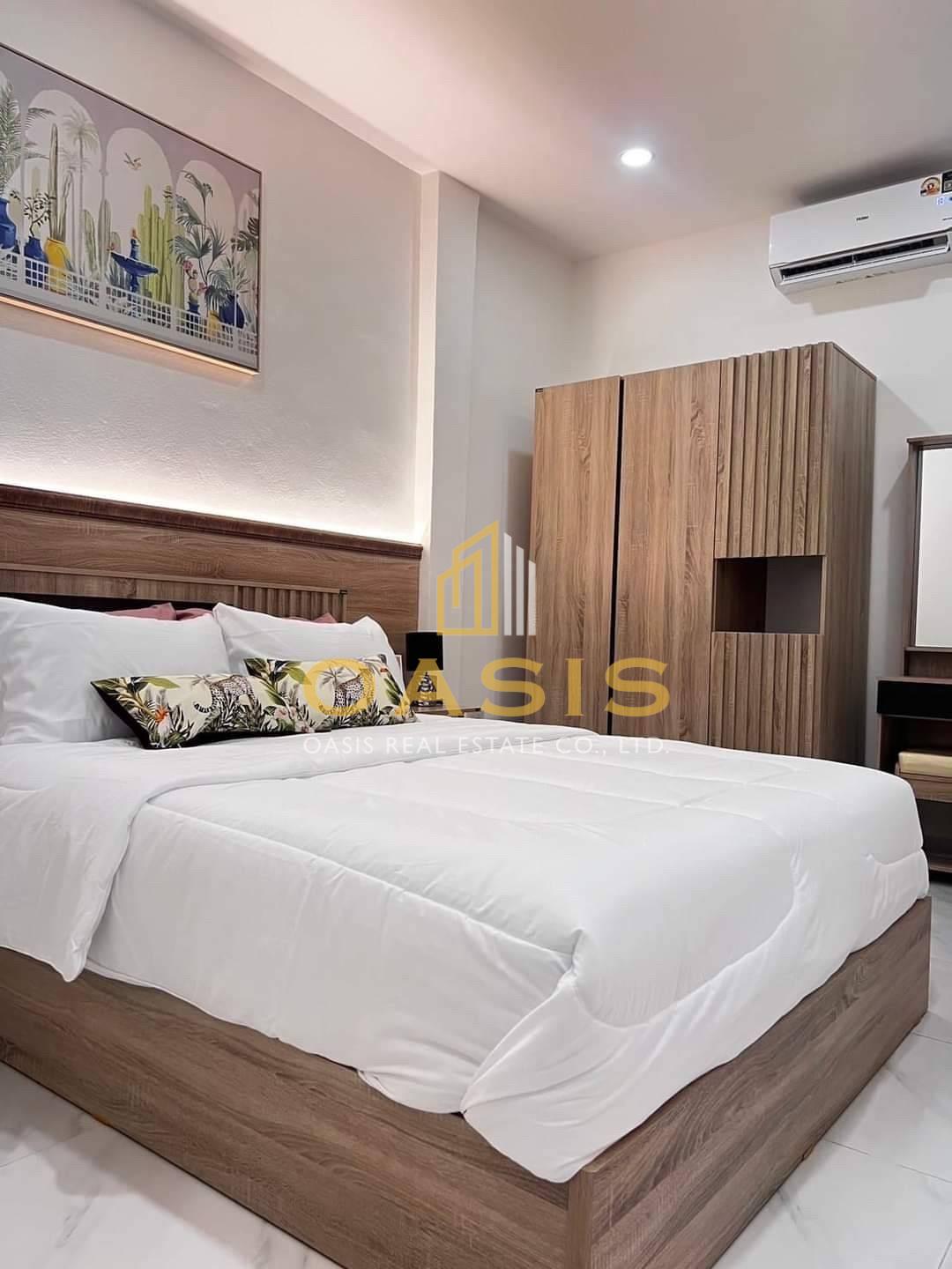 Good price for a modern townhouse, ready to move in…