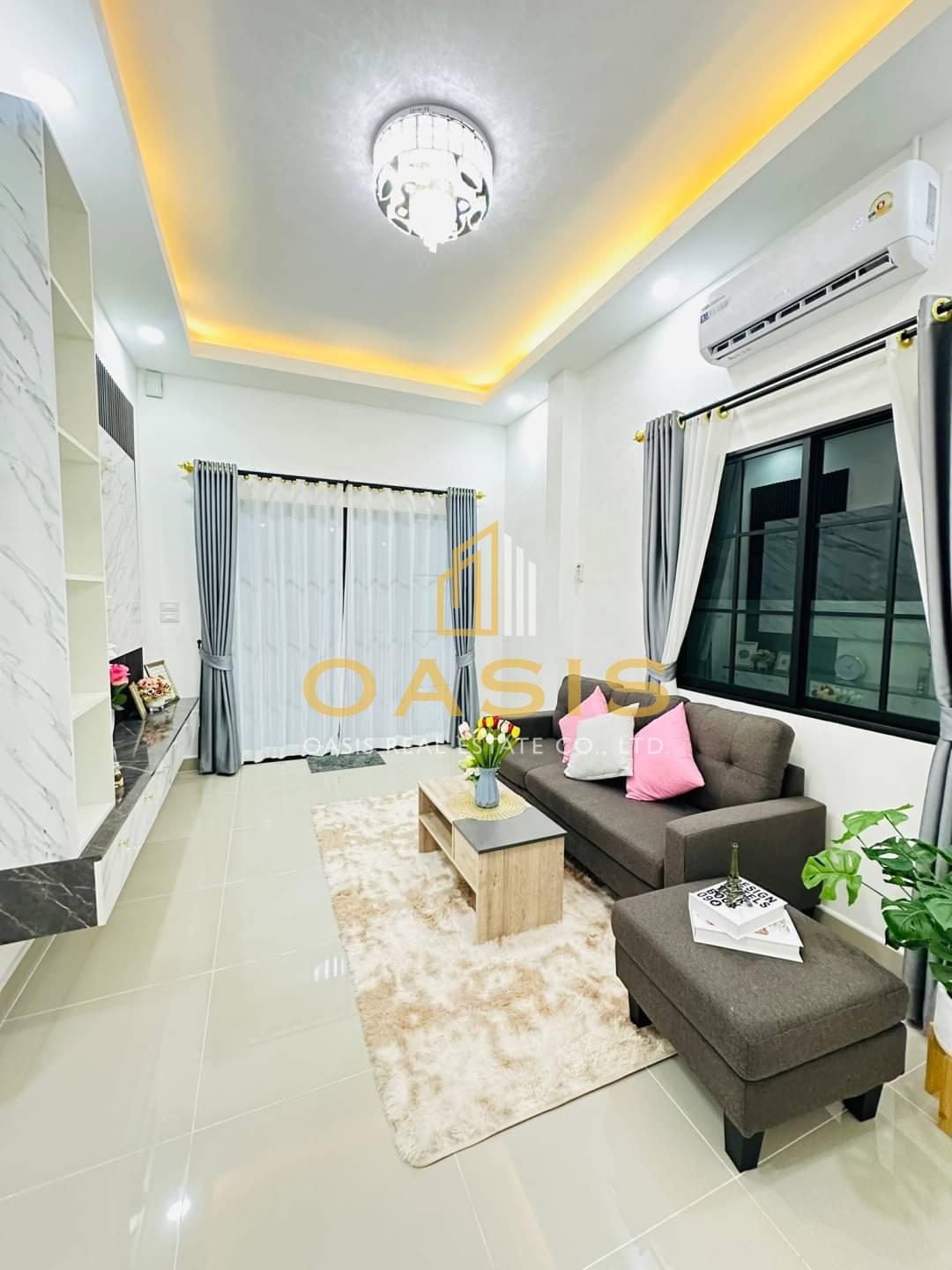 Good price for new townhouse near Sukhumvit Pattaya