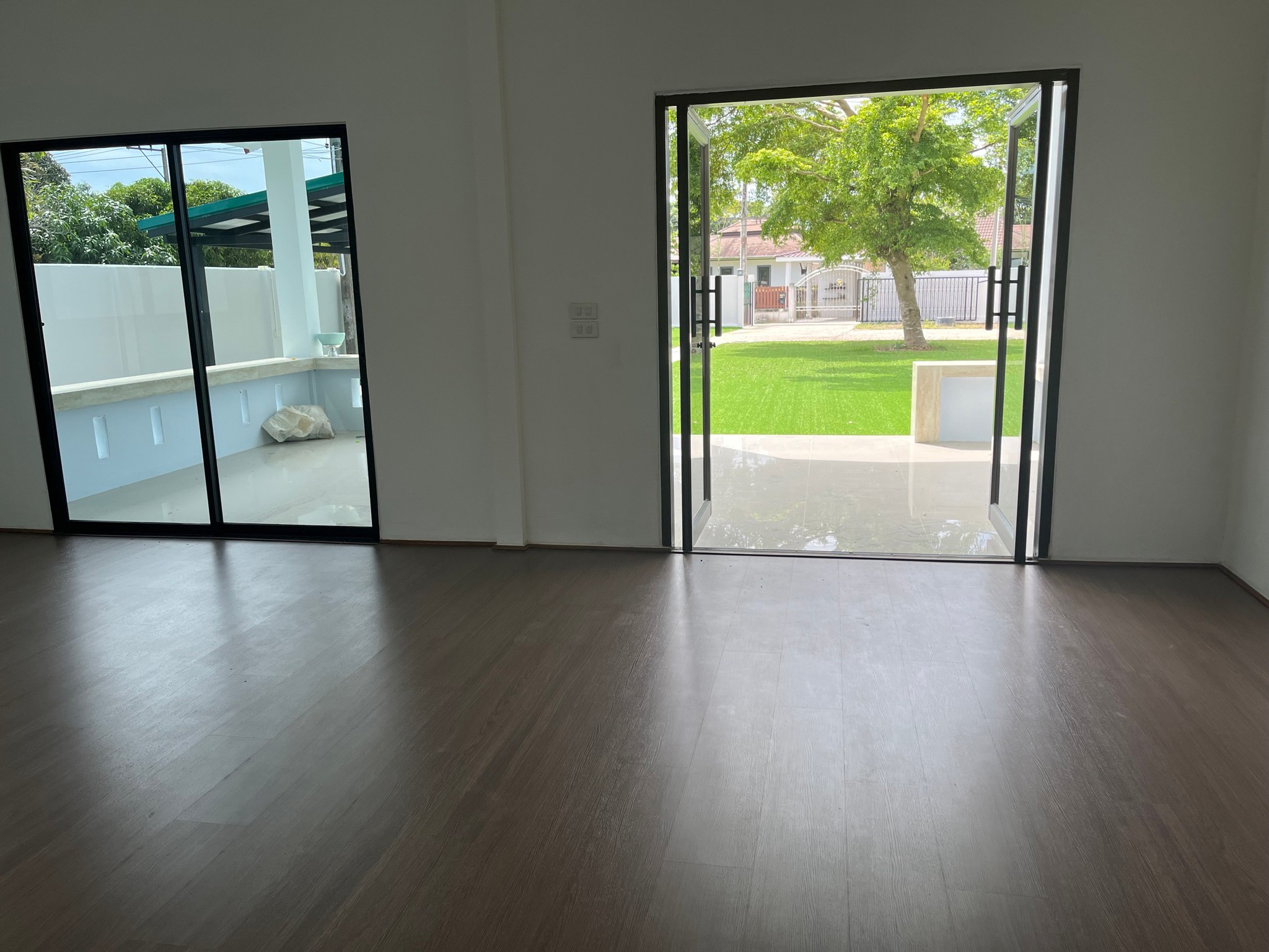 Spacious house with a large garden at a great price