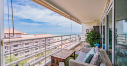 Modern 2 bed in View Talay 5c right at the beach with breathtaking sea views