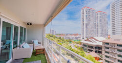 Modern 2 bed in View Talay 5c right at the beach with breathtaking sea views