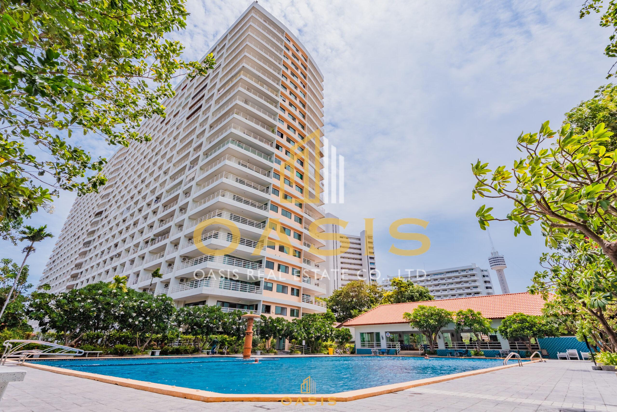 Modern 2 bed in View Talay 5c right at the beach with breathtaking sea views