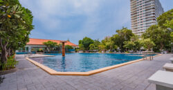 Modern 2 bed in View Talay 5c right at the beach with breathtaking sea views