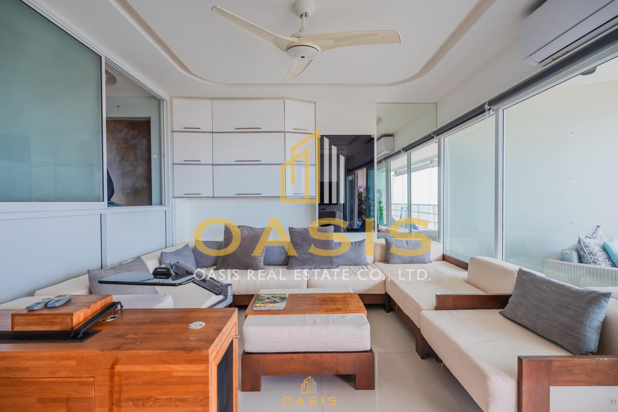 Modern 2 bed in View Talay 5c right at the beach with breathtaking sea views