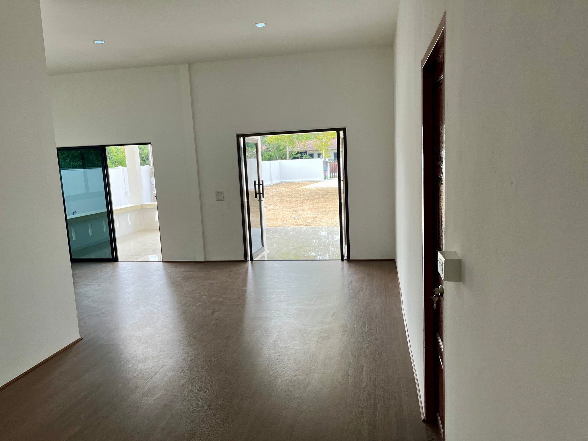 Spacious house with a large garden at a great price