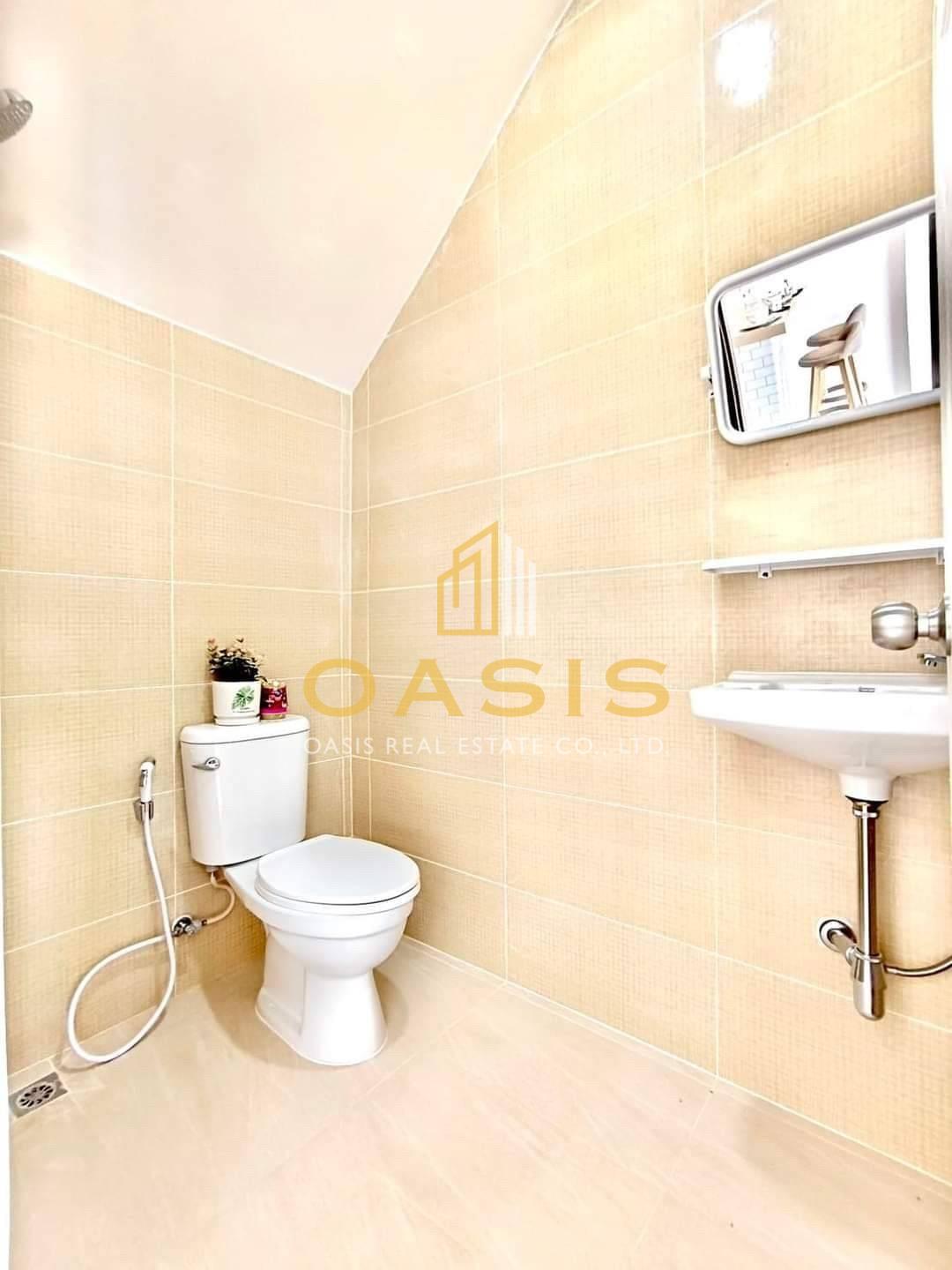 Good price for a modern townhouse, ready to move in…