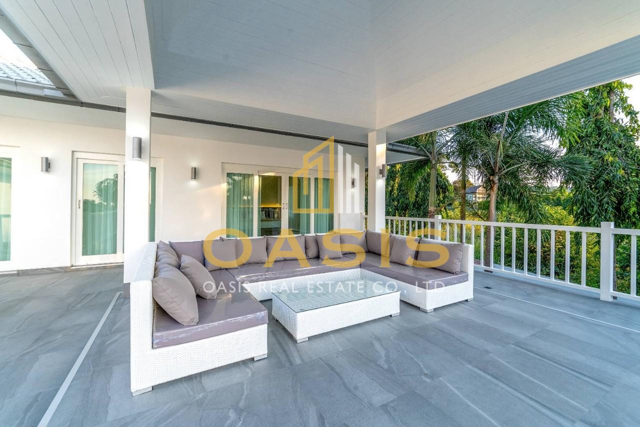 Mountain Views and partial Sea views