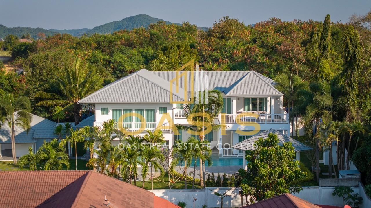 Mountain Views and partial Sea views