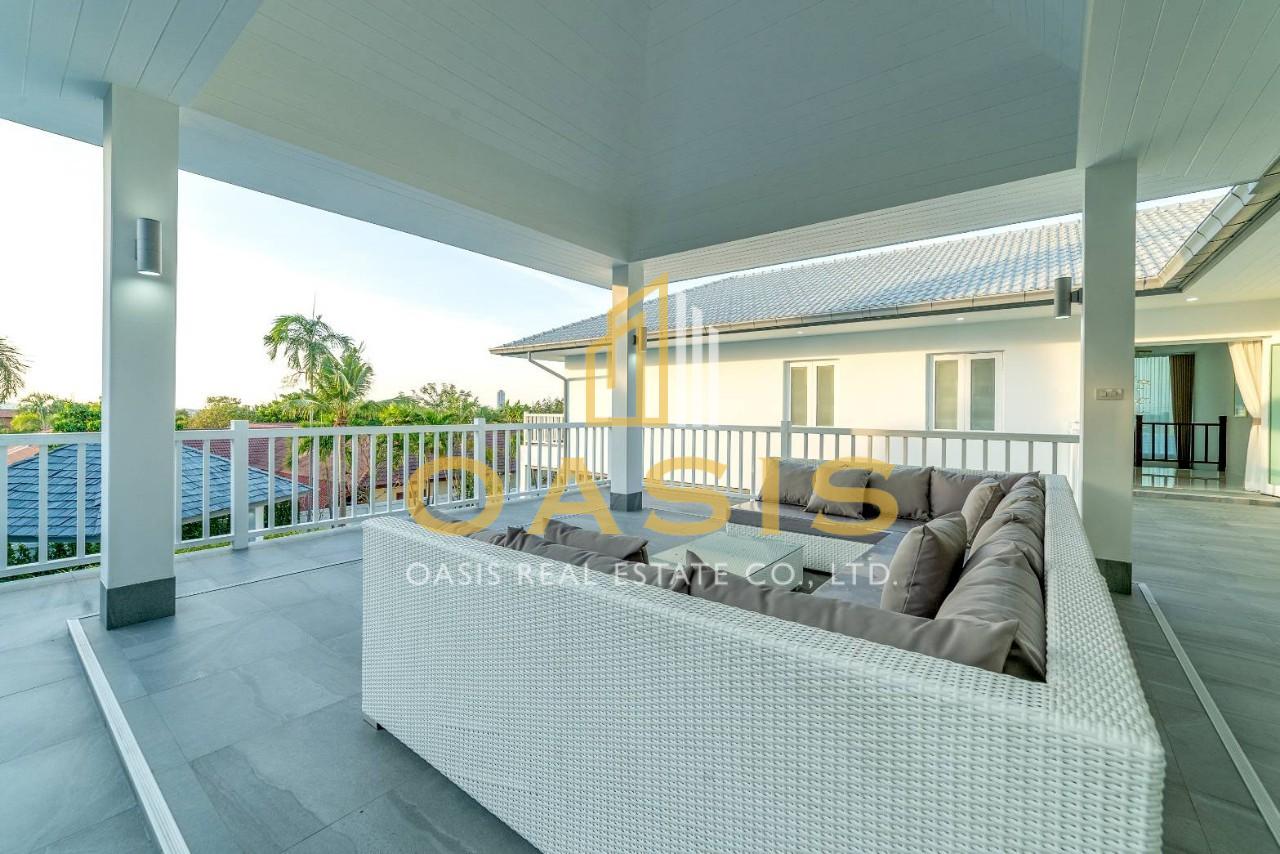 Mountain Views and partial Sea views