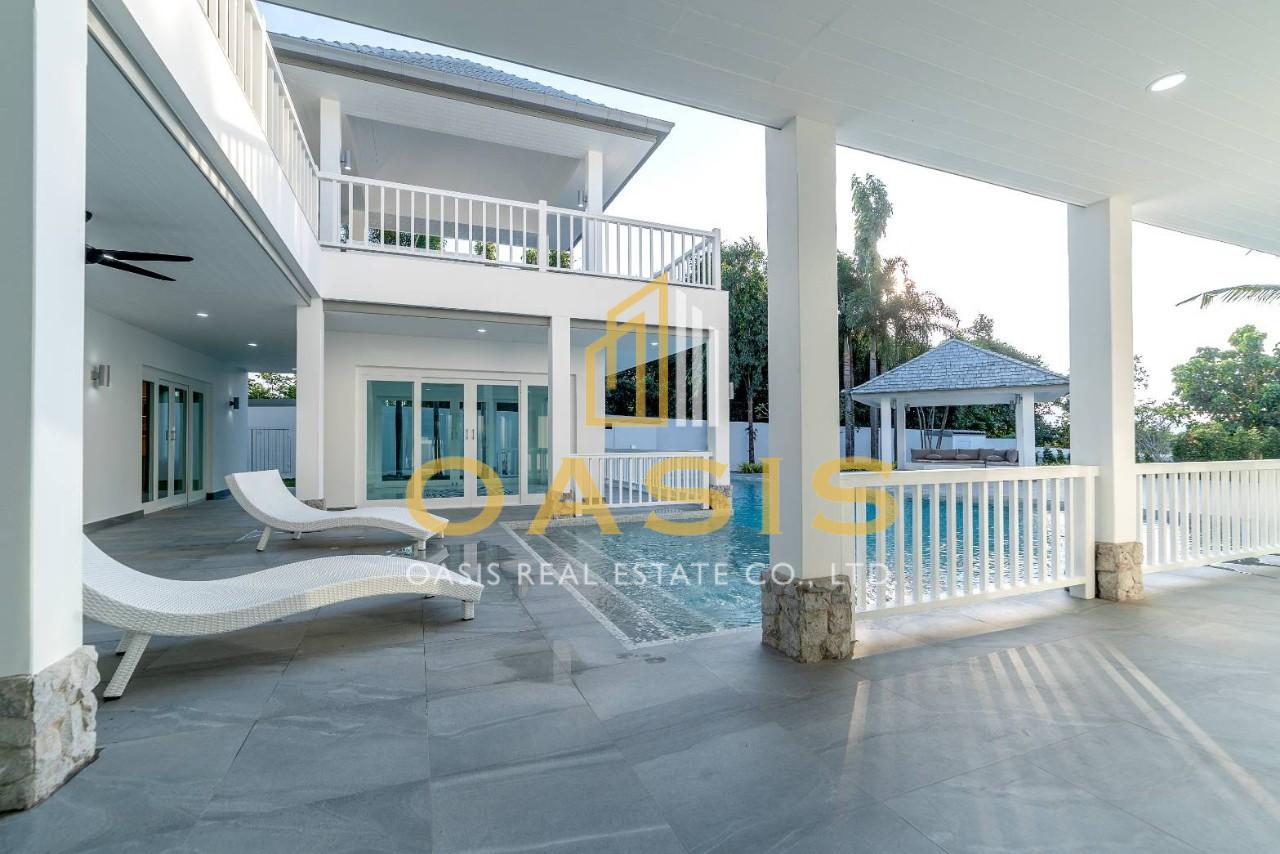 Mountain Views and partial Sea views