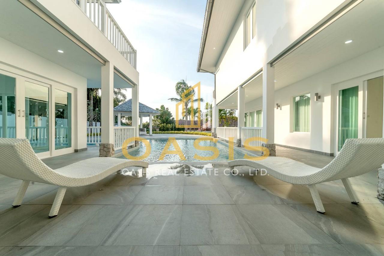 Mountain Views and partial Sea views