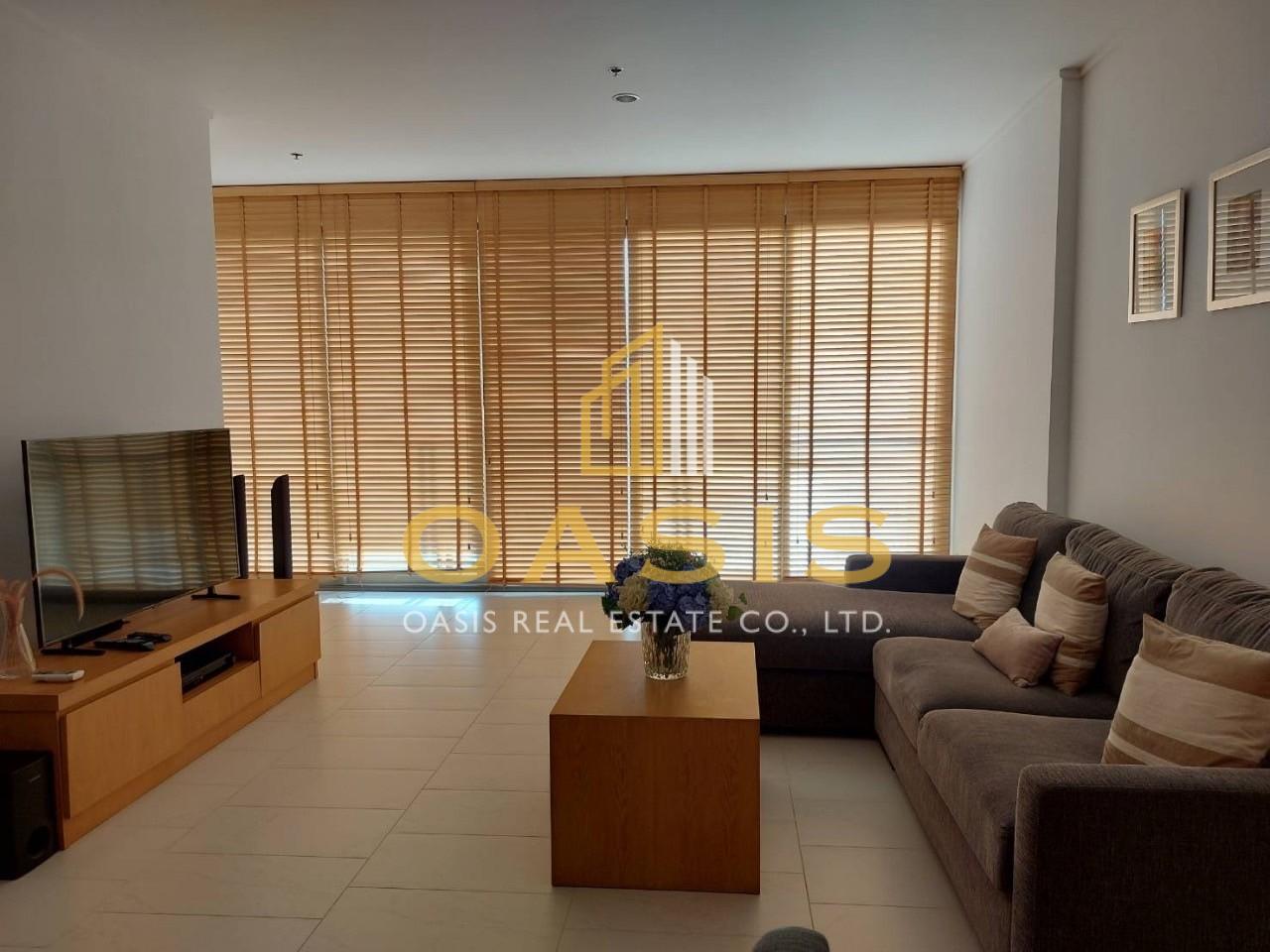 Northpoint ,Discover your dream home in a condo that combines luxury with stunning views !!