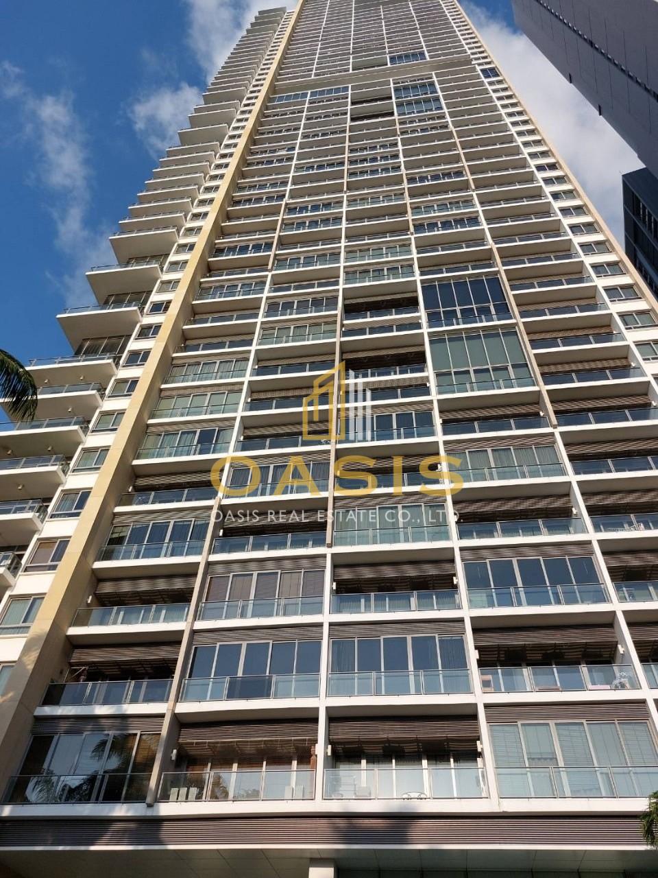 Northpoint ,Discover your dream home in a condo that combines luxury with stunning views !!