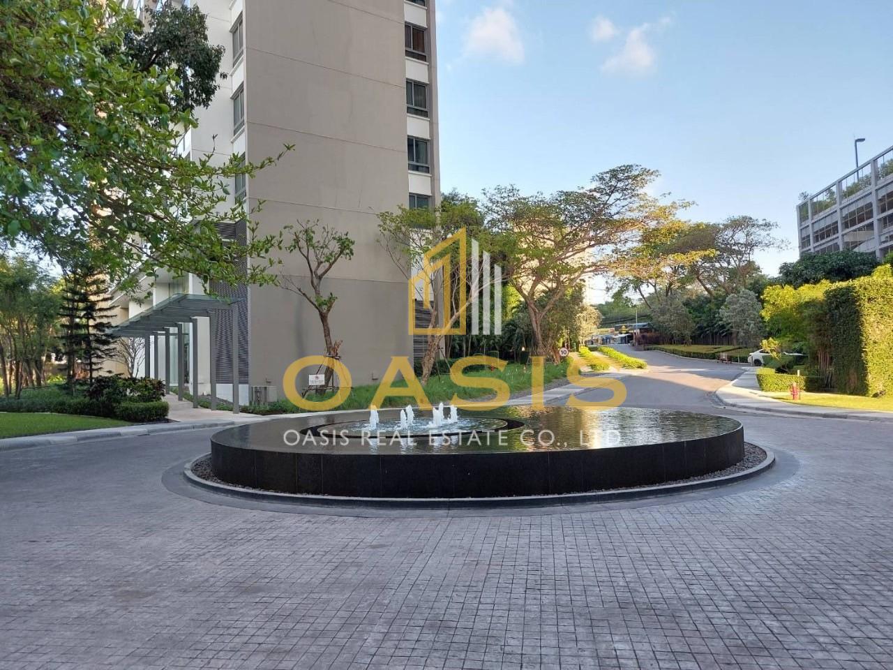 Northpoint ,Discover your dream home in a condo that combines luxury with stunning views !!