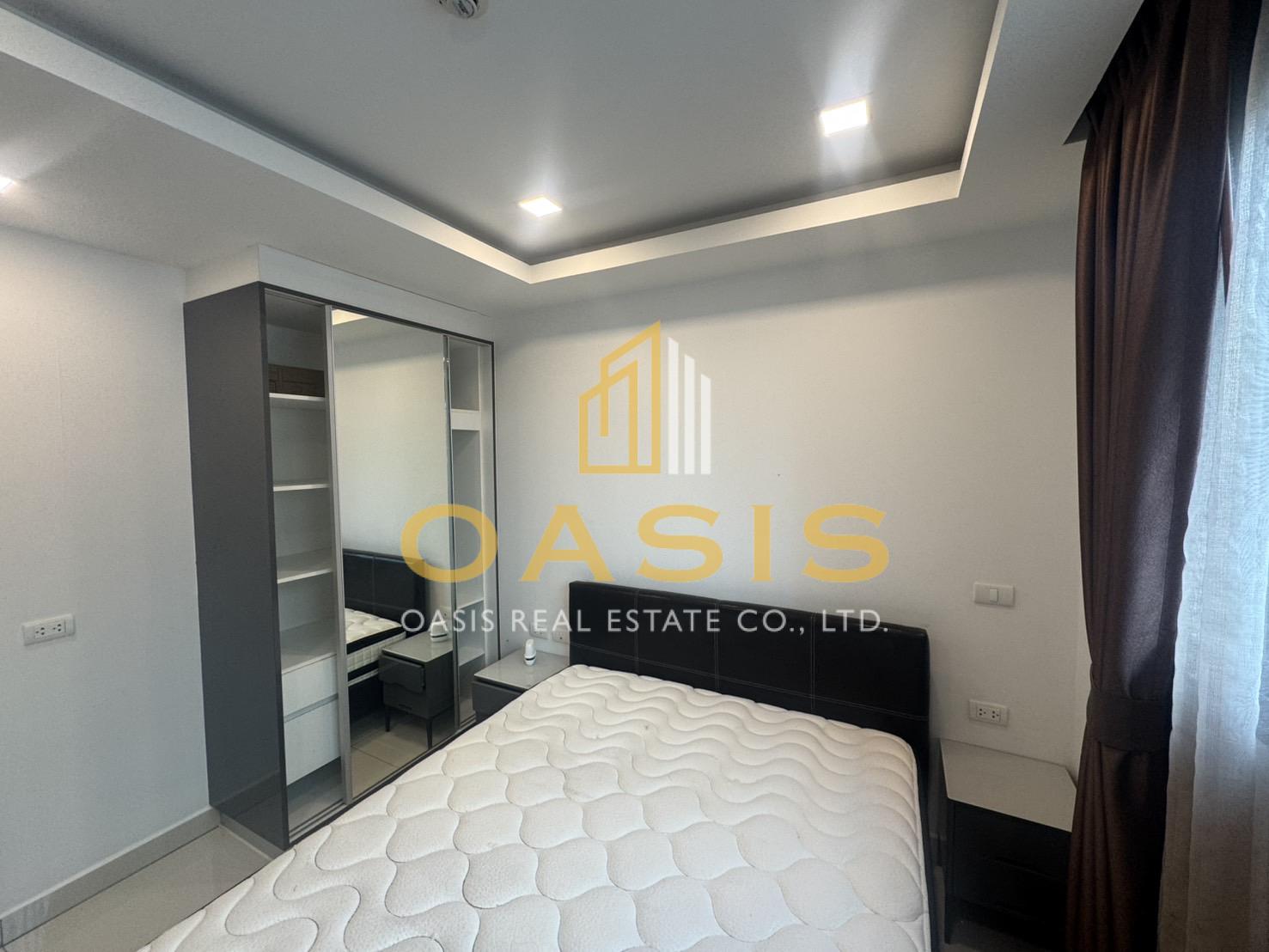 Stunning 1 Bedroom Condo with Pool View, Arcadia Beach Continental