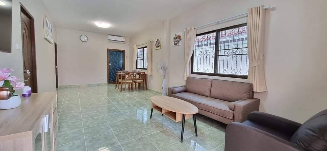 Beautiful  house with a hot price that comes with a spacious living area