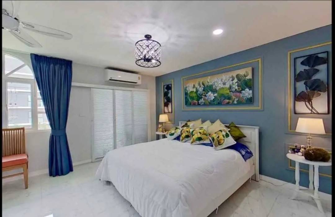 Luxury 4Bedroom Townhouse for Sale in Pratumnak Hill –  600m from the Beach!