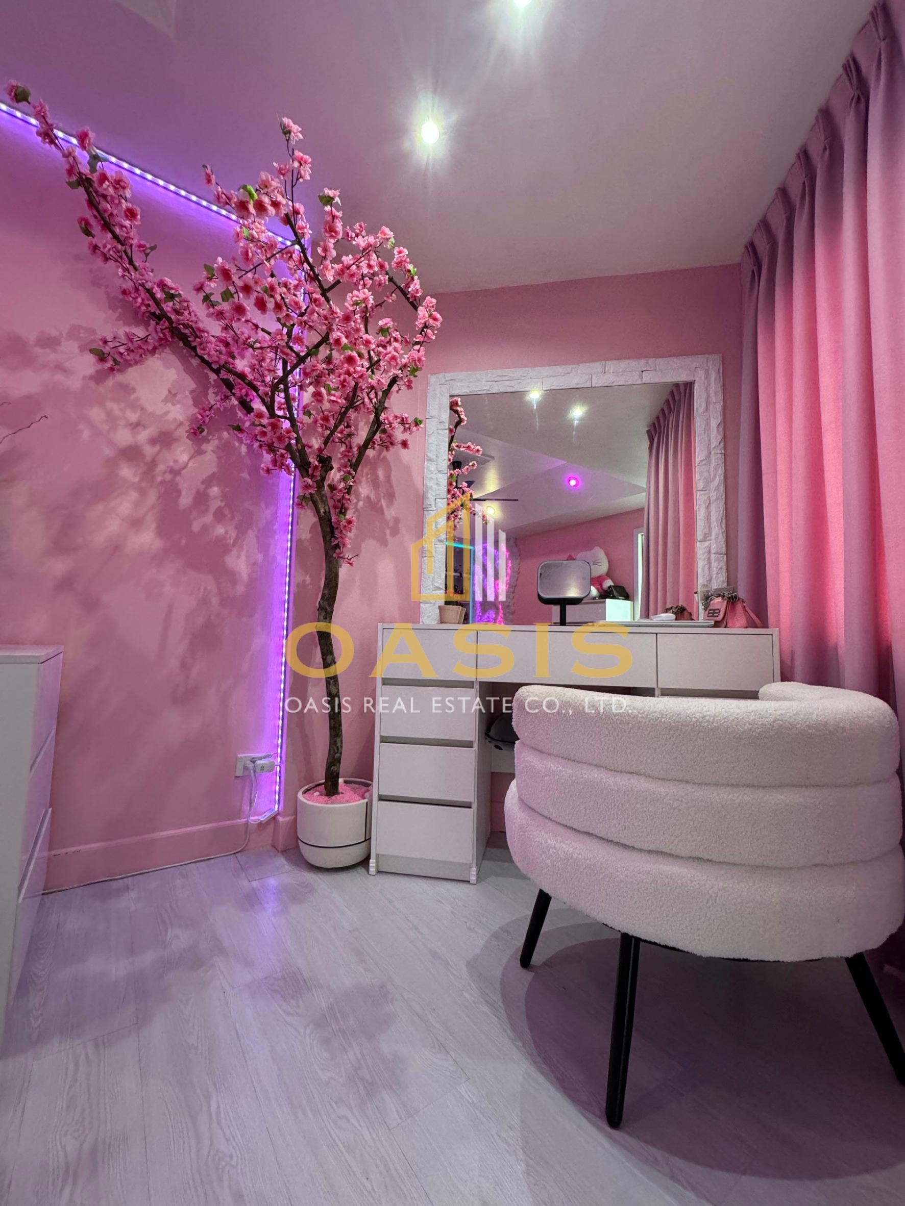 Sweet condo at Pratumnak for sale!!