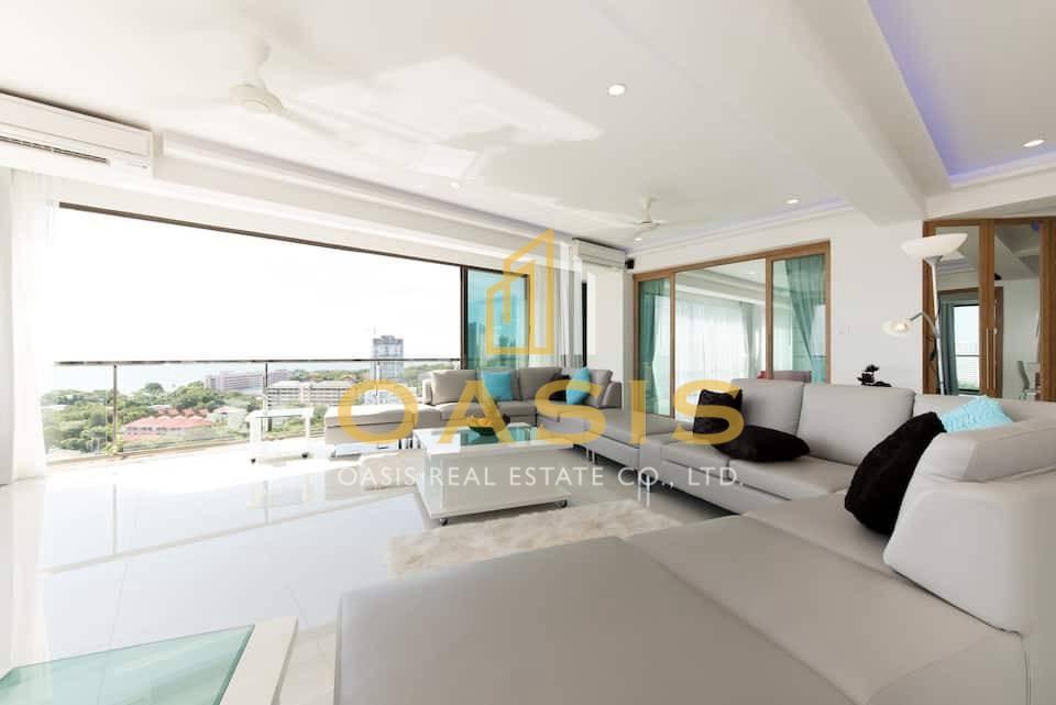 Luxury Penthouse with Stunning Sea Views in Pratumnak – For Sale