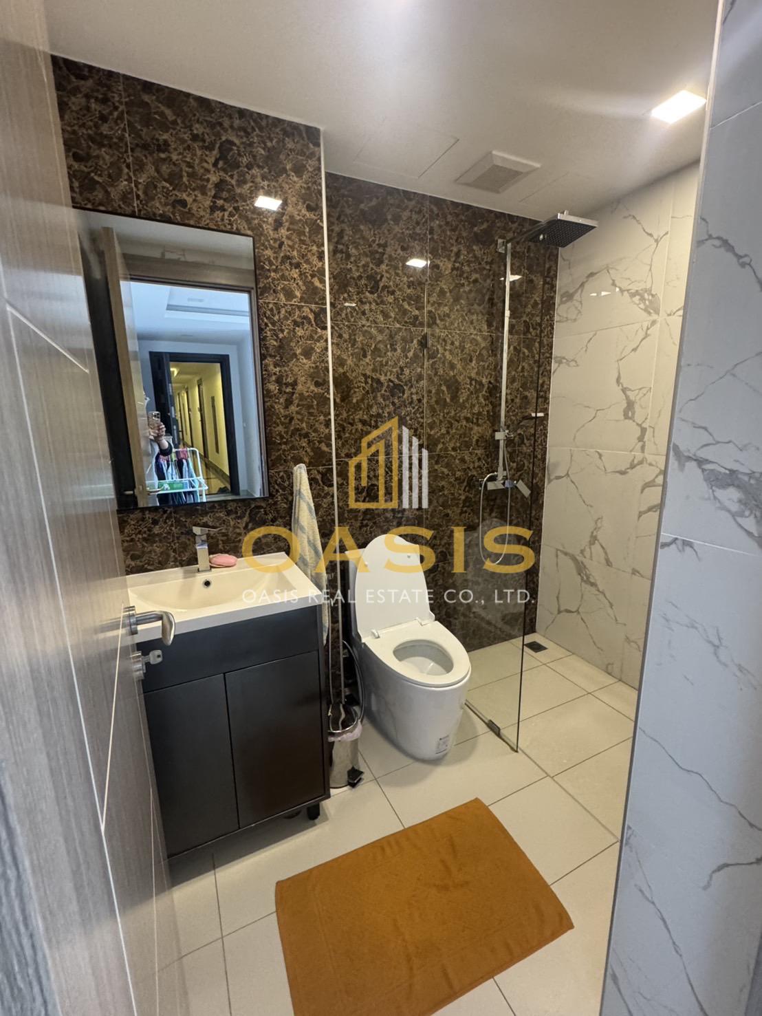 Arcadia Beach Continental – Condo for Sale