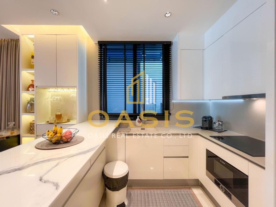 Beautiful luxury Corner Plot Pool Villa in the prestige Pattaya Prime Village