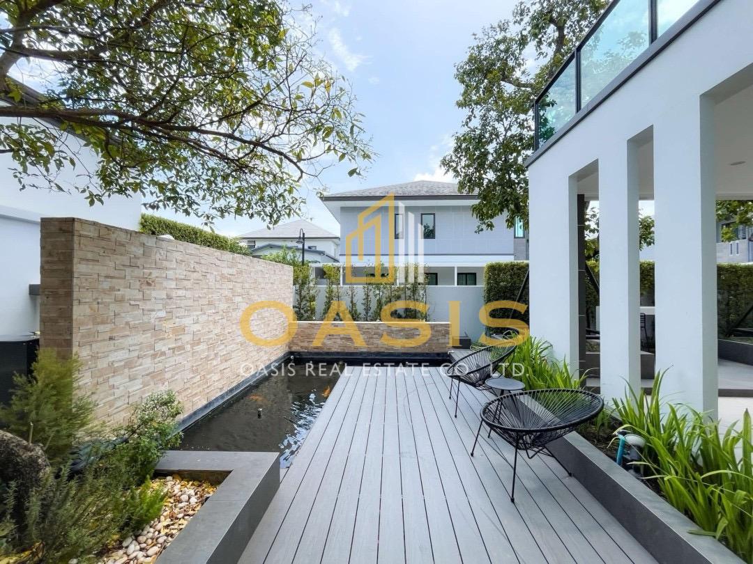 Beautiful luxury Corner Plot Pool Villa in the prestige Pattaya Prime Village