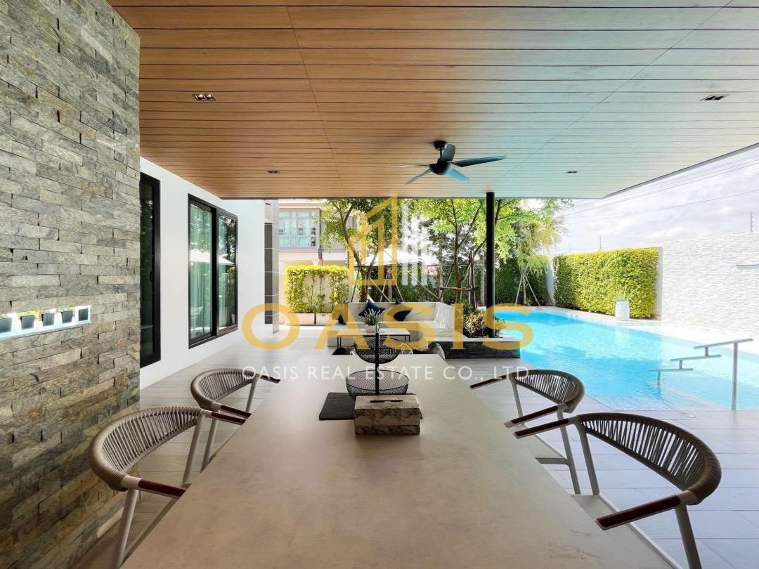 Beautiful luxury Corner Plot Pool Villa in the prestige Pattaya Prime Village