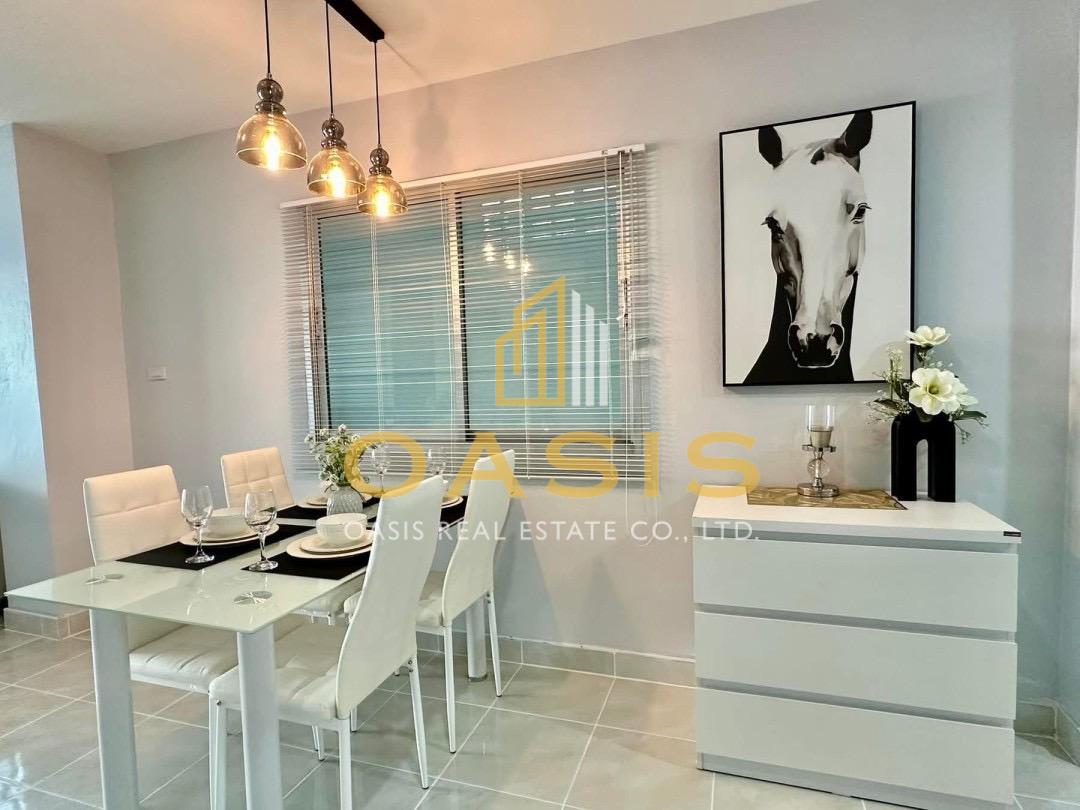 Corner Unit Townhome in Pronthep 7 – Move-In Ready!