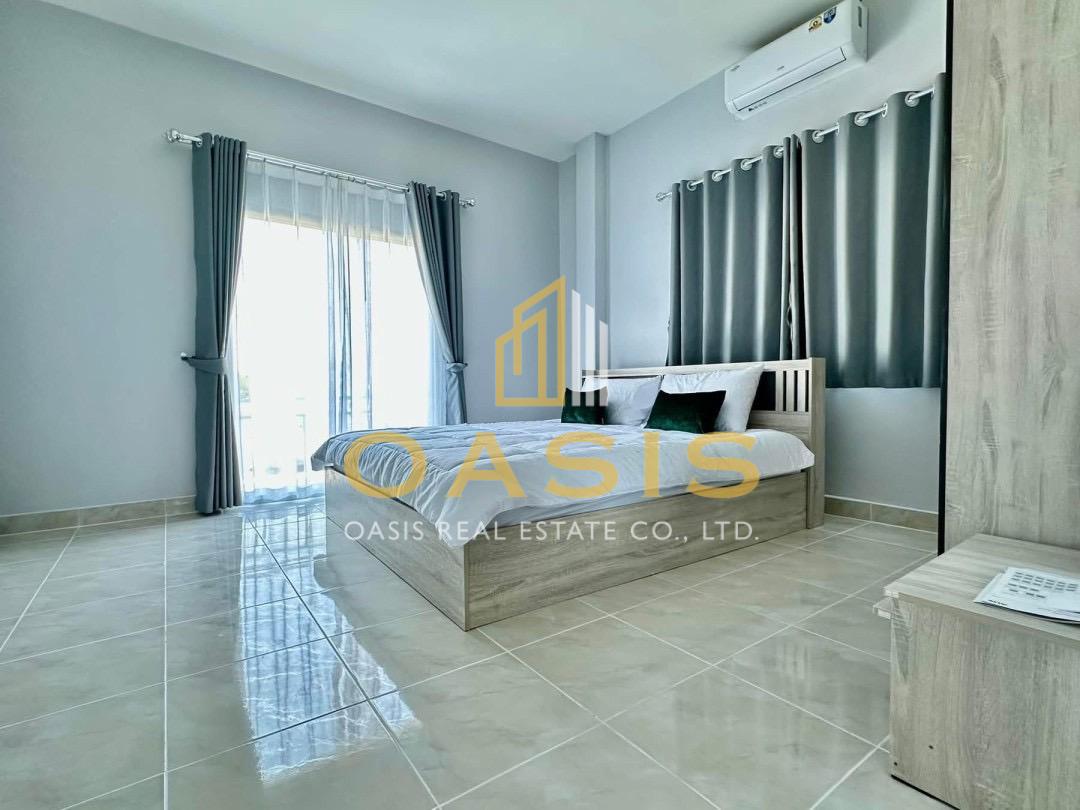 Corner Unit Townhome in Pronthep 7 – Move-In Ready!