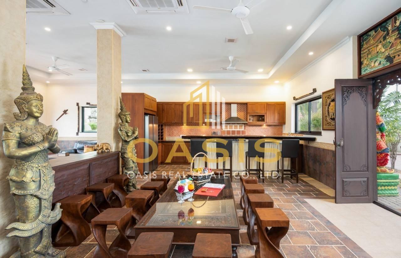 One of a kind luxury resort in Phoenix Golf Club!!