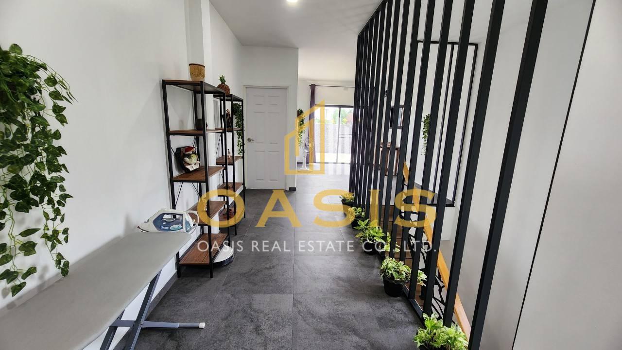 Bargain!!! Brand new Pool Villa in Na Jomtien strongly discounted