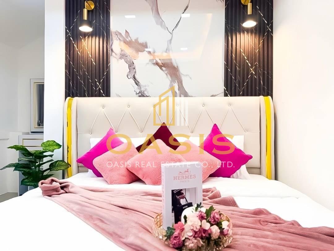 Fully Renovated 2-Story Single House for Sale in Pattaya Fully Renovated 2-Story Single House for Sale in Pattaya