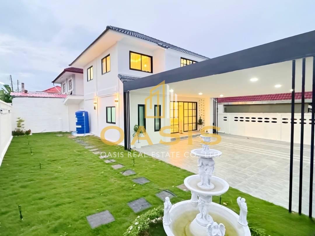 Fully Renovated 2-Story Single House for Sale in Pattaya Fully Renovated 2-Story Single House for Sale in Pattaya