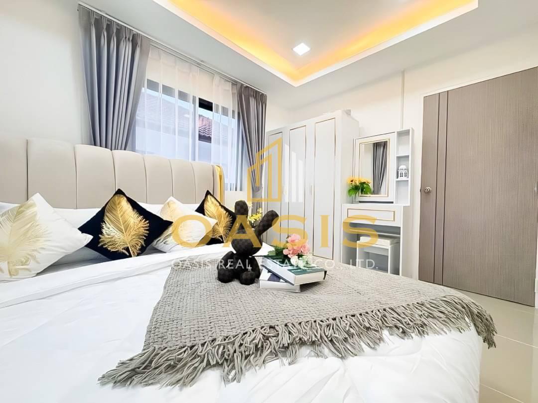 Fully Renovated 2-Story Single House for Sale in Pattaya Fully Renovated 2-Story Single House for Sale in Pattaya