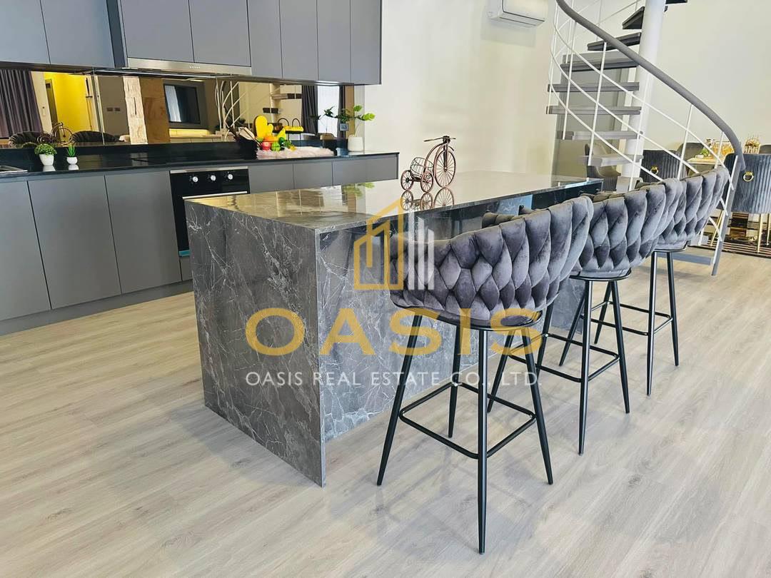 Luxury Pool Villa at Mabprachan Lake – Prime Location