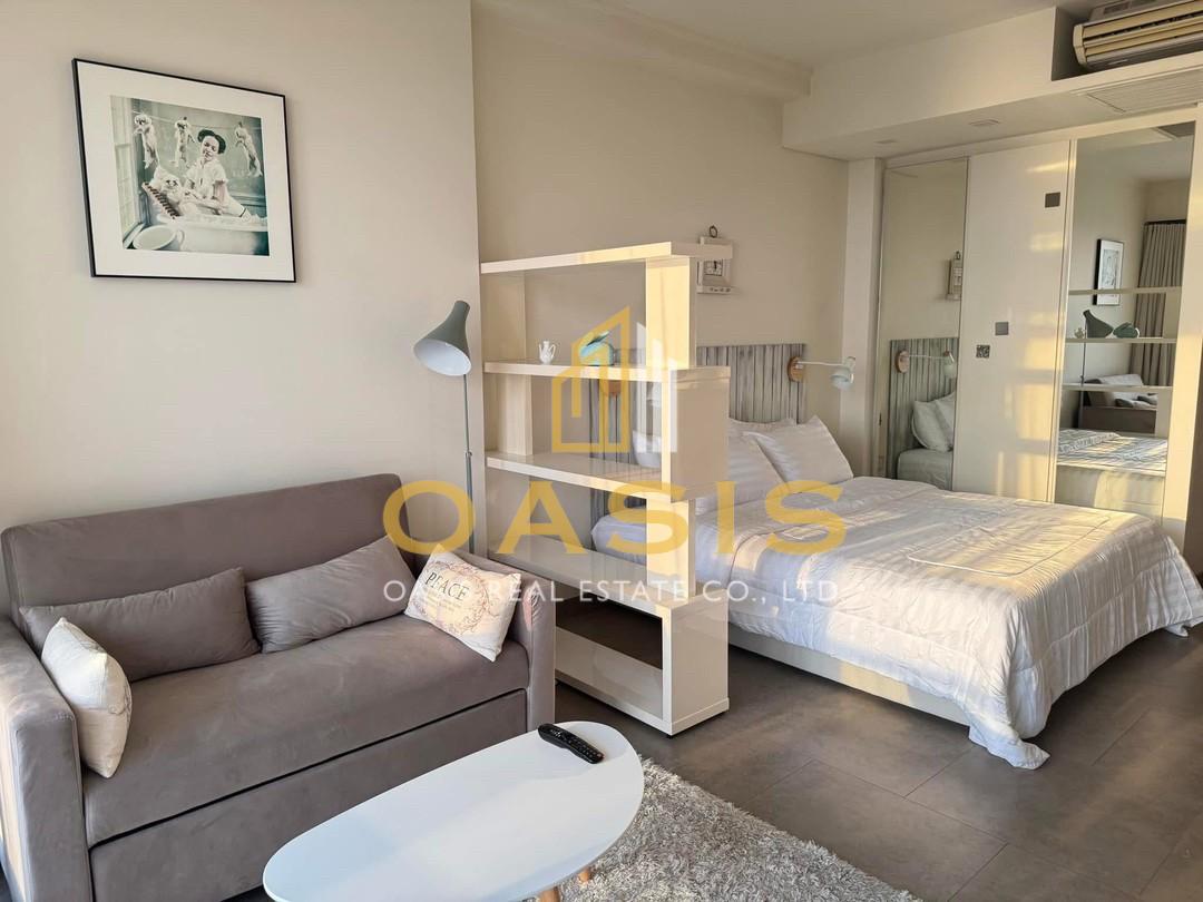  ZIRE Wongamat – Beachfront Luxury Living Awaits You!