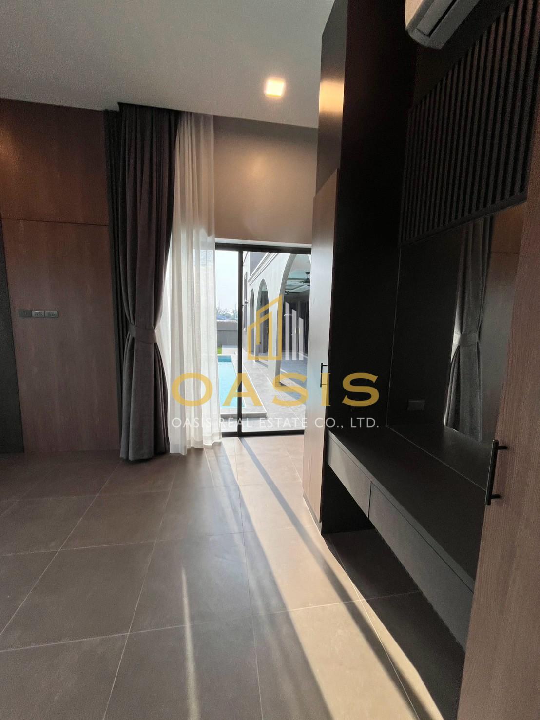 Luxurious Pool Villa Near Mabprachan Lake – A Tranquil Oasis