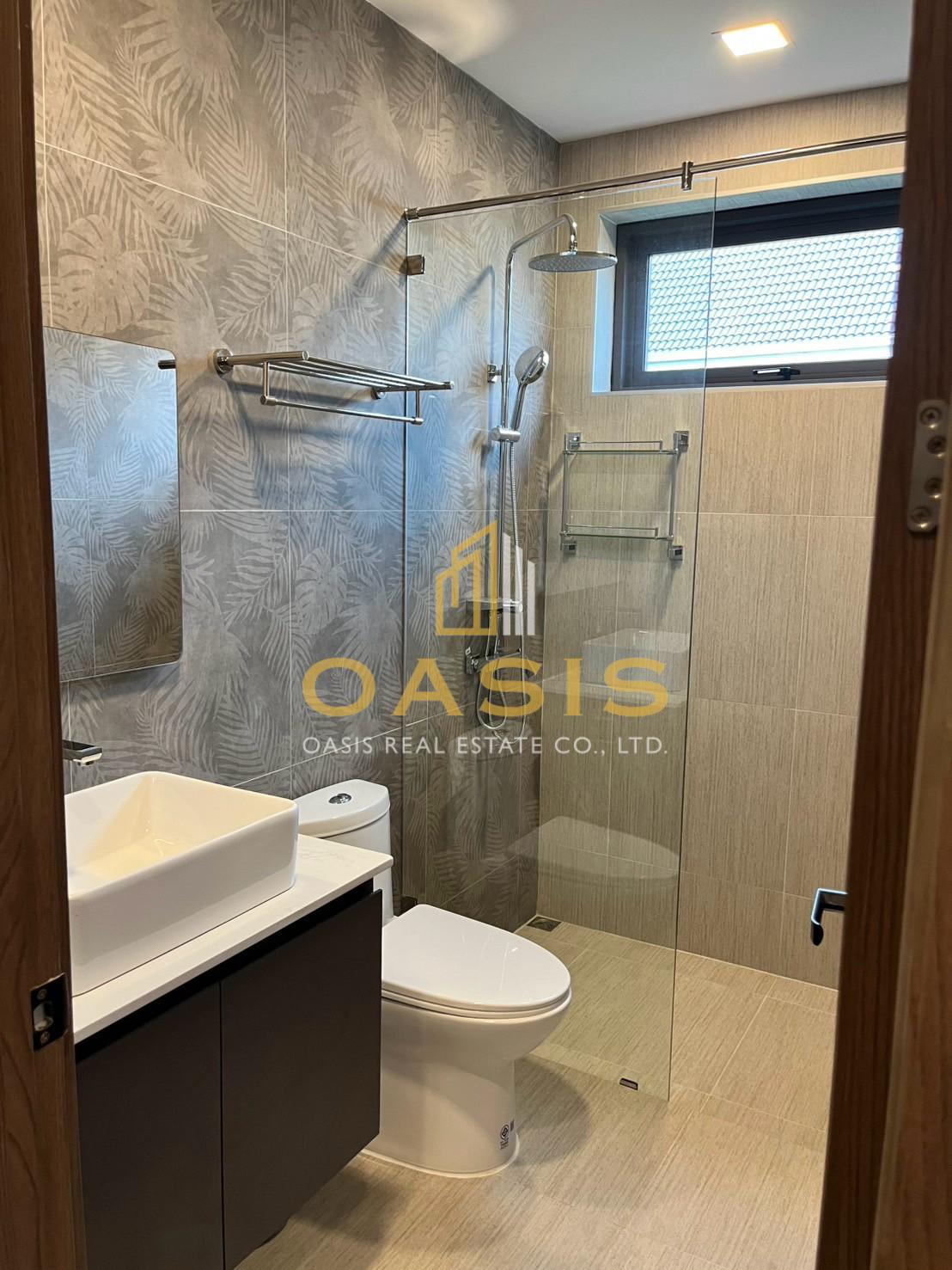 Luxurious Pool Villa Near Mabprachan Lake – A Tranquil Oasis