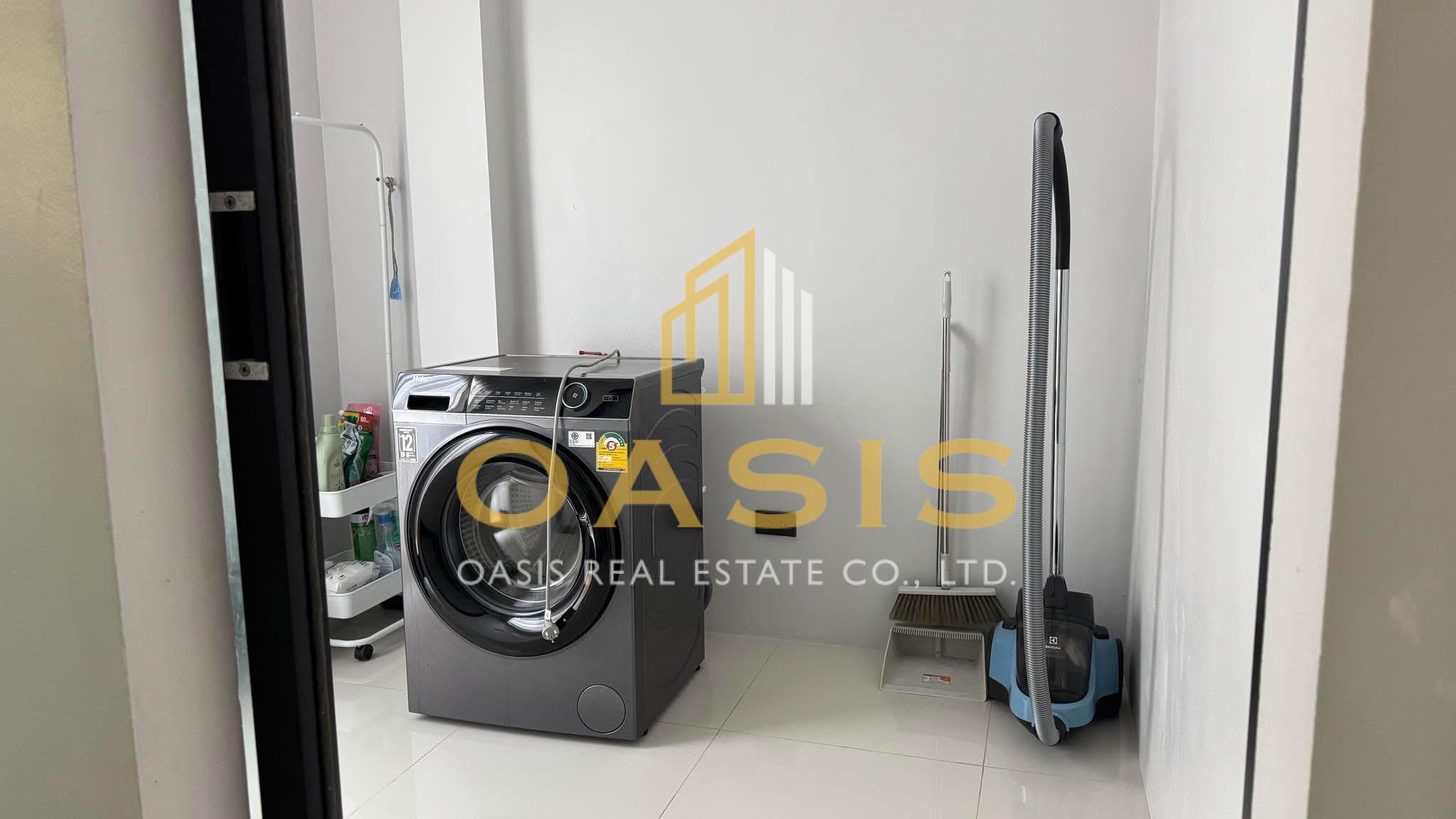 Hivery Pool Villa – 2-Story Home for Rent