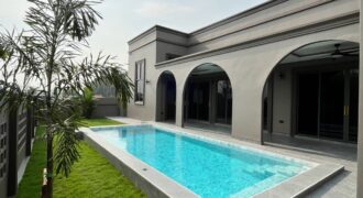 Luxurious Pool Villa Near Mabprachan Lake – A Tranquil Oasis