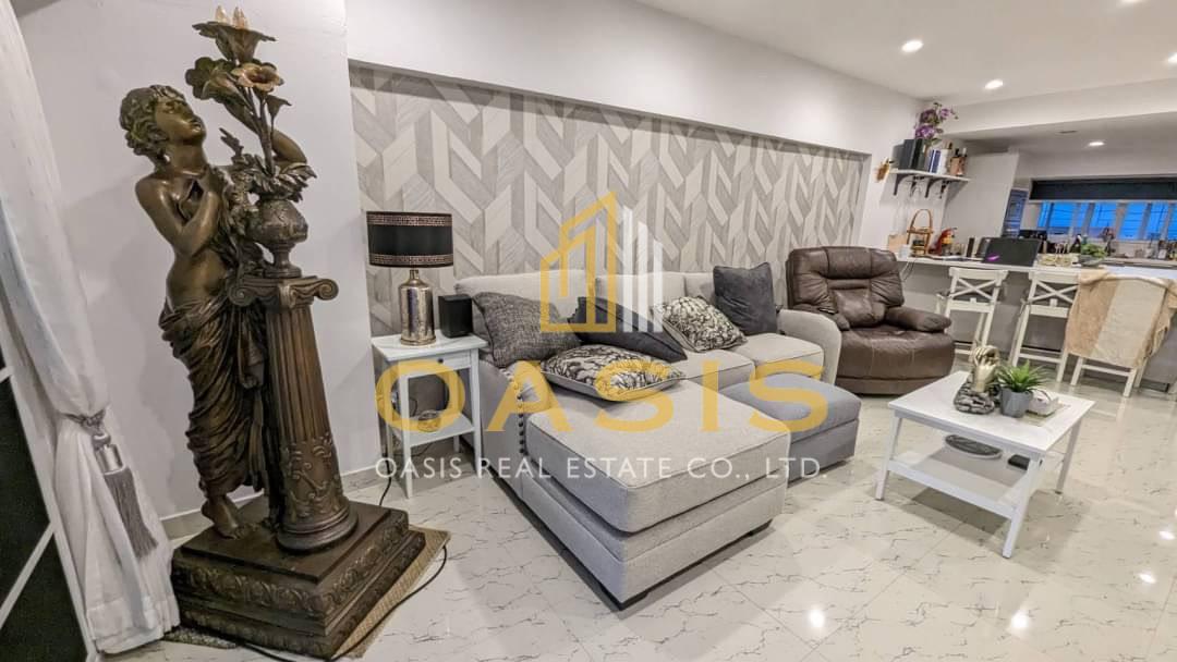 Luxury 2-Bedroom Condo with 180-Degree Sea View in Wongamat